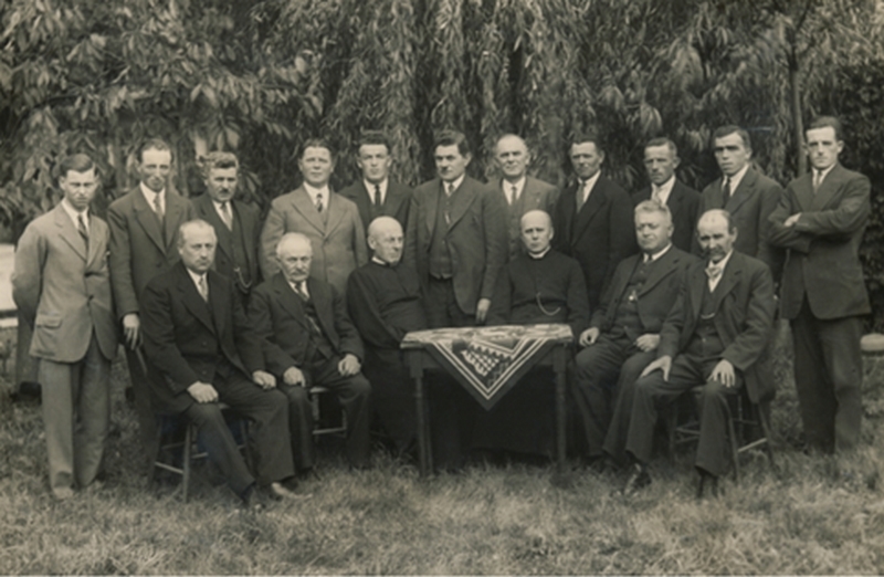 Het Oirlose kerkkoor omstreeks 1935
