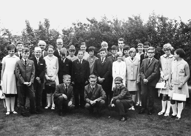 Plechtige communie leerlingen zesde klas in 1967